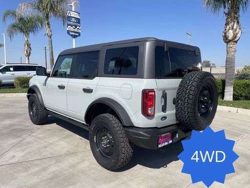 Used 2023 Ford Bronco Black Diamond image 6