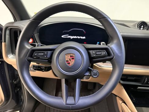 Certified 2026 Porsche Cayenne E-Hybrid AWD/4WD image 16
