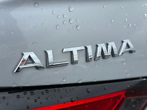 Used 2022 Nissan Altima 2.5 SV image 11