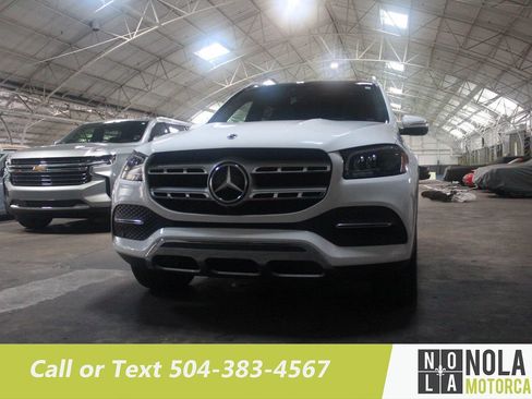 Used 2023 Mercedes-Benz GLS 450 4MATIC image 4