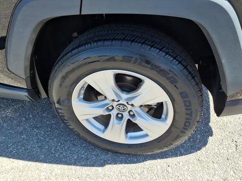 Used 2019 Toyota RAV4 XLE image 19