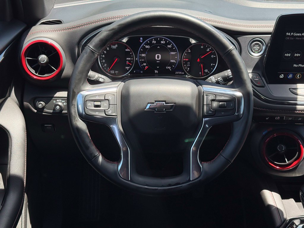 Used 2025 Chevrolet Blazer RS FWD image 13