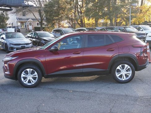 Used 2024 Chevrolet Trax LS w/ Driver Confidence Package image 16