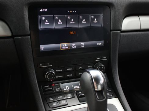 Used 2025 Porsche 718 Cayman S w/ Sportdesign Package RWD image 17