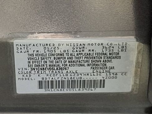 Used 2025 Nissan Versa SV image 26