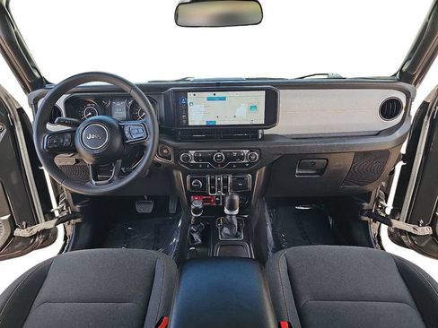 Used 2025 Jeep Wrangler Unlimited Sport AWD/4WD image 9