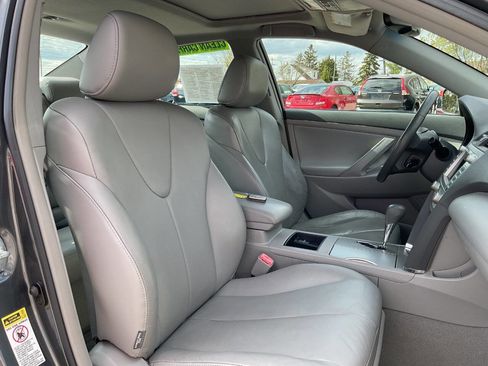 Used 2009 Toyota Camry Hybrid FWD image 39
