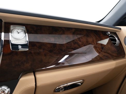 Certified 2016 Rolls-Royce Dawn image 44