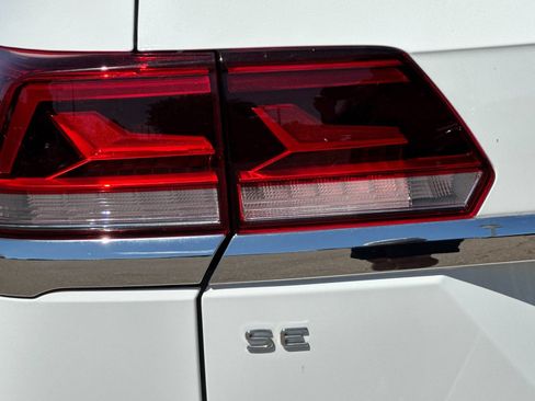 Used 2021 Volkswagen Atlas SE w/ Panoramic Sunroof Package FWD image 41