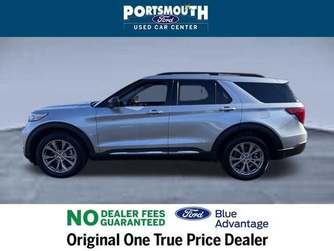 Certified 2022 Ford Explorer XLT w/ Equipment Group 202A image 2