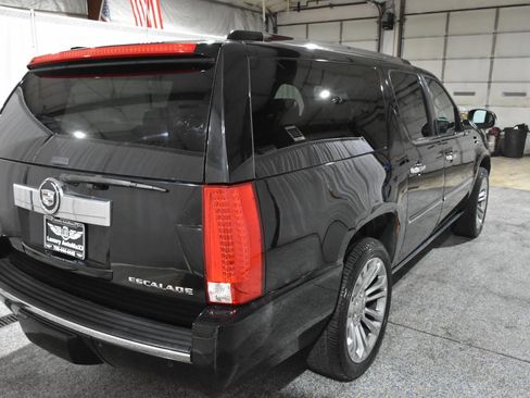 Used 2010 Cadillac Escalade ESV Premium AWD/4WD image 26