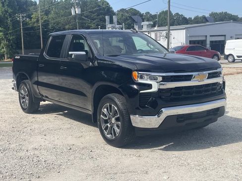 Certified 2023 Chevrolet Silverado 1500 LT AWD/4WD image 5