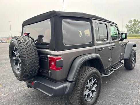 Used 2019 Jeep Wrangler Unlimited Rubicon w/ LED Lighting Group AWD/4WD image 4
