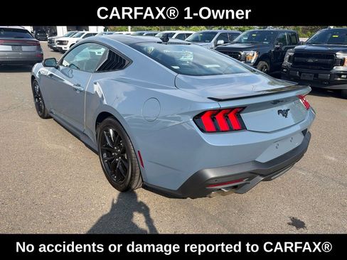 Used 2025 Ford Mustang Premium RWD image 3