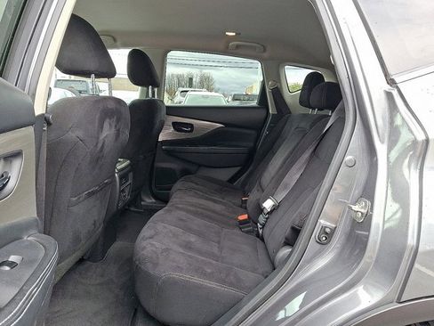 Used 2018 Nissan Murano SV AWD/4WD image 10