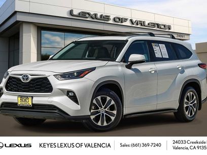 Used 2023 Toyota Highlander XLE