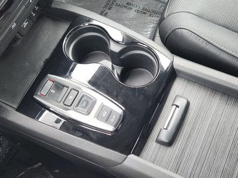 Used 2017 Honda Pilot Elite image 20