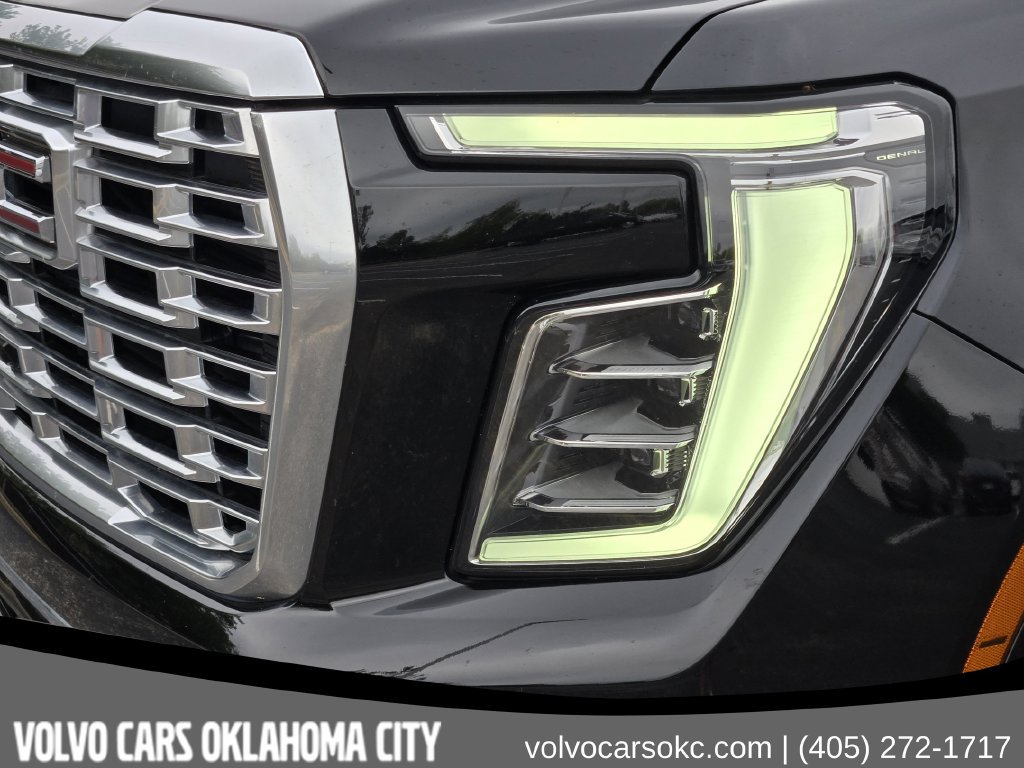 Used 2025 GMC Yukon XL Denali w/ Sun & Power Step Package AWD/4WD image 8
