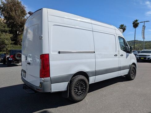 Used 2020 Mercedes-Benz Sprinter 2500 image 7