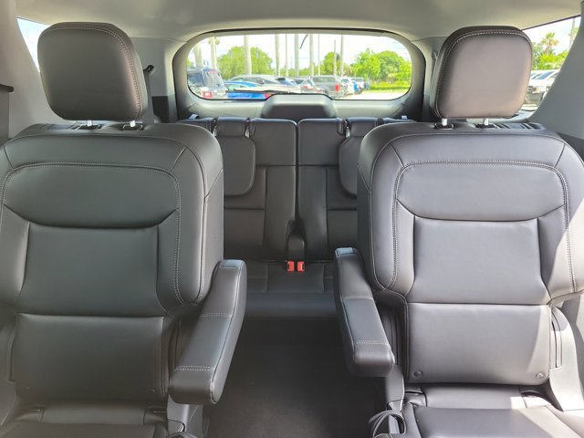Certified 2024 Ford Explorer XLT w/ Equipment Group 202A AWD/4WD image 20