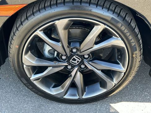 Used 2019 Honda Civic Sport image 32