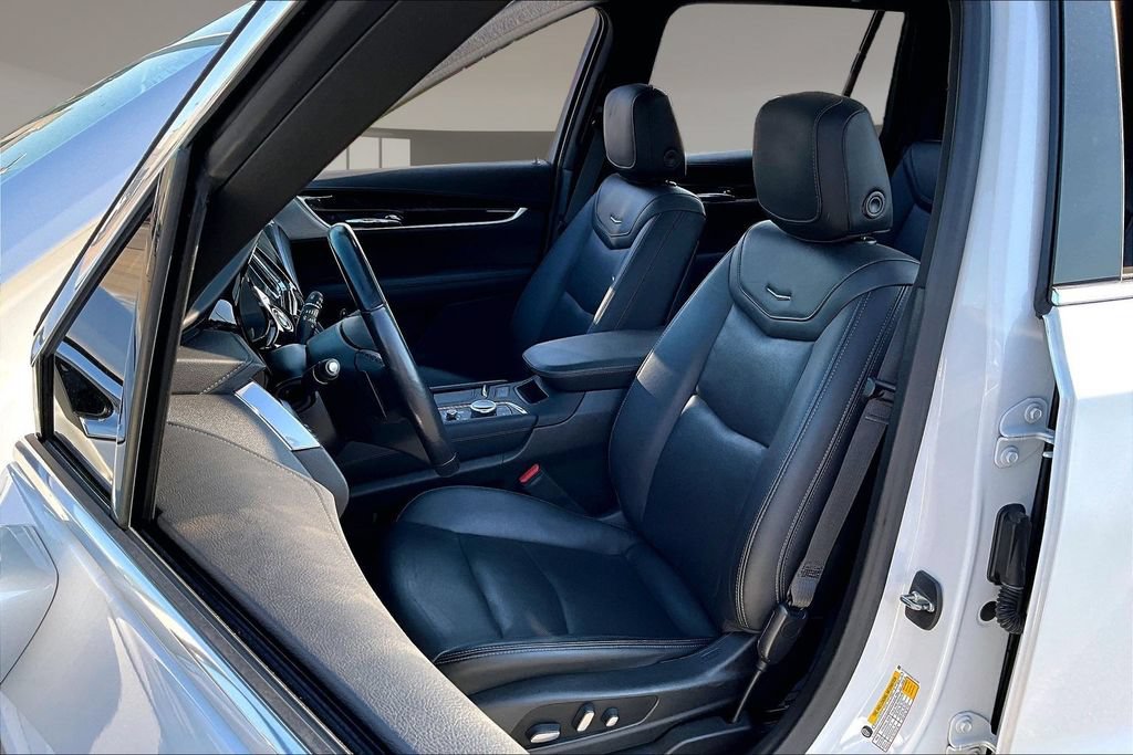 Used 2021 Cadillac XT6 Premium Luxury FWD image 27