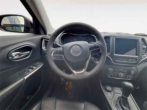 Used 2022 Jeep Cherokee Latitude Lux image 12