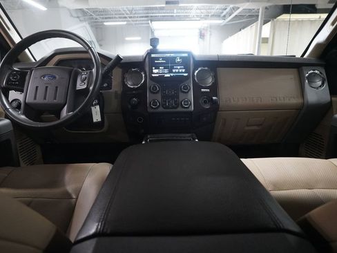 Used 2015 Ford F250 Lariat w/ Chrome Package AWD/4WD image 5