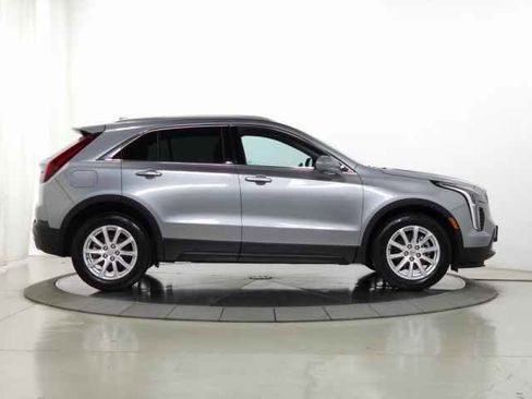 Used 2023 Cadillac XT4 Luxury w/ Cold Weather Package image 9
