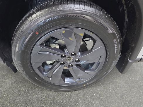 New 2026 Nissan Rogue SV image 30