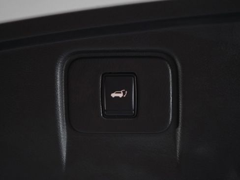 Used 2024 Nissan Murano SL image 16