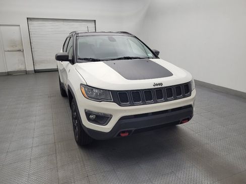 Used 2019 Jeep Compass Trailhawk AWD/4WD image 14