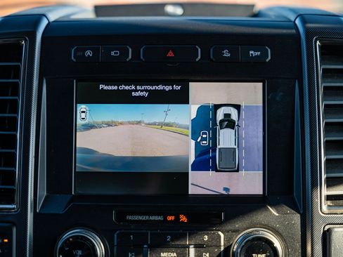 Certified 2019 Ford F150 Raptor w/ Equipment Group 802A Luxury image 38