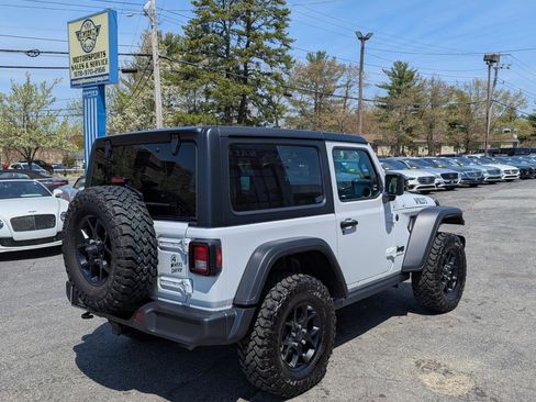 Used 2024 Jeep Wrangler Sport AWD/4WD image 7