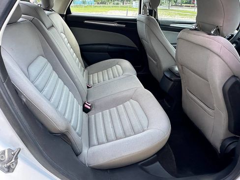 Used 2013 Ford Fusion S FWD image 13