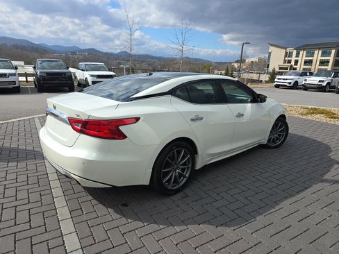 Used 2017 Nissan Maxima 3.5 SL image 5