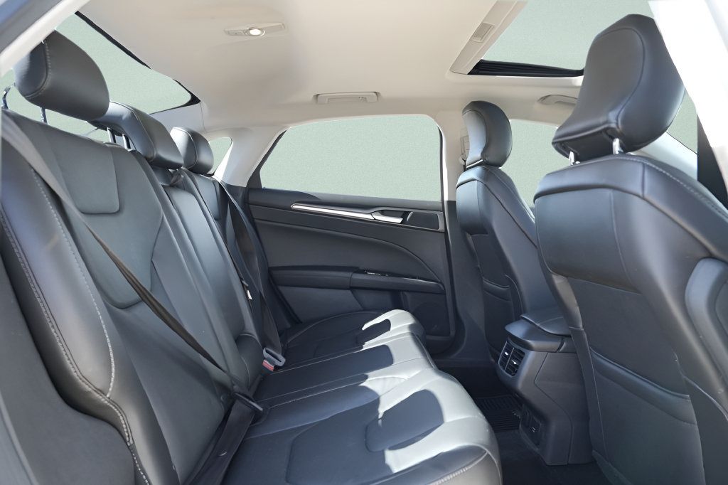 Used 2015 Ford Fusion Titanium FWD image 15