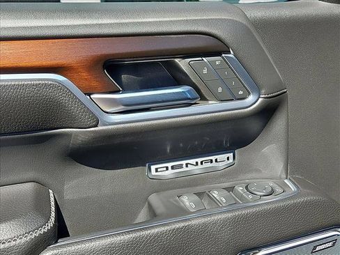 Certified 2024 GMC Sierra 1500 Denali AWD/4WD image 12
