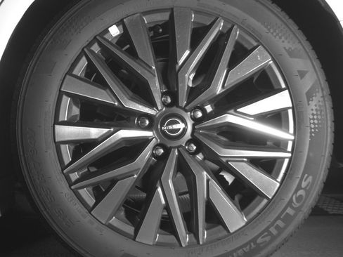 Used 2025 Nissan Altima 2.5 SV image 14