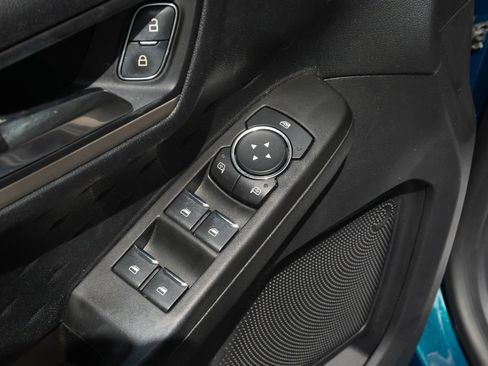 Used 2020 Ford Escape SE FWD image 10