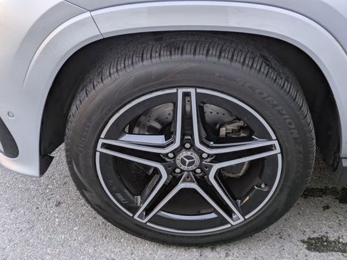 Certified 2025 Mercedes-Benz GLS 450 4MATIC w/ AMG Line Exterior image 12