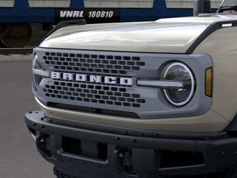 New 2026 Ford Bronco Badlands image 19