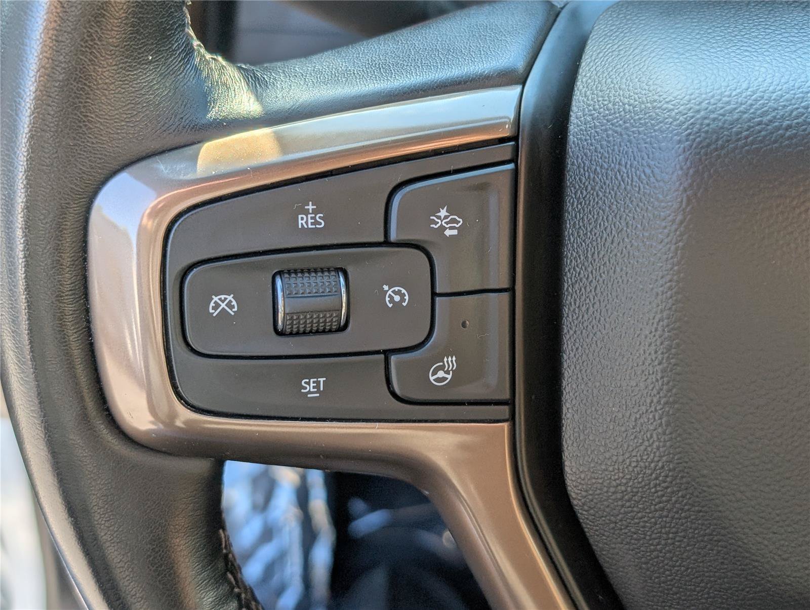 Used 2022 Chevrolet Silverado 2500 High Country w/ Safety Package II AWD/4WD image 26
