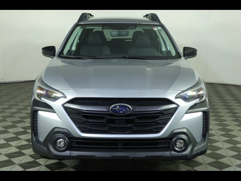 Used 2024 Subaru Outback Premium AWD/4WD image 13
