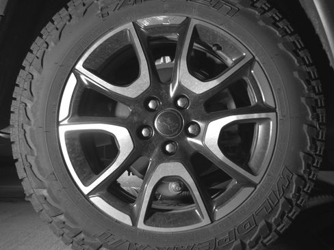 Used 2025 Jeep Compass Trailhawk AWD/4WD image 15