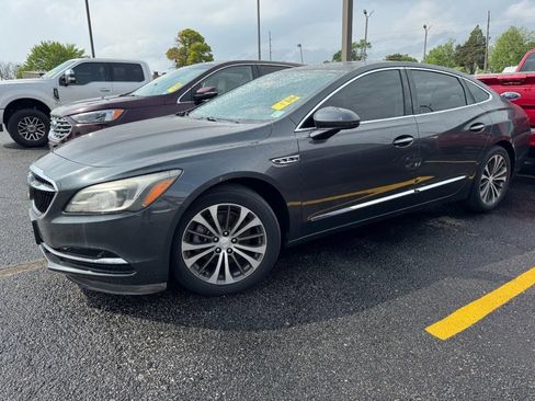 Used 2017 Buick LaCrosse Essence w/ Sun and Shade Package FWD image 10