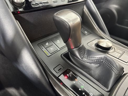 Used 2023 Lexus IS 300 w/ Comfort Package image 33