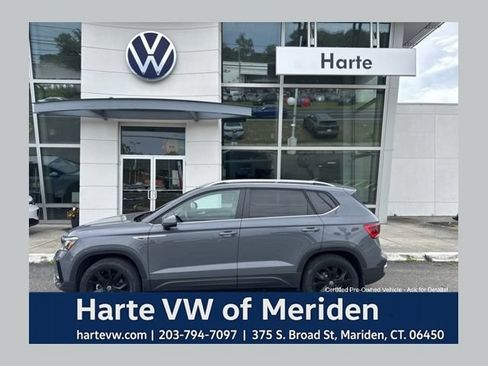 Used 2023 Volkswagen Taos SE w/ Panoramic Sunroof Package AWD/4WD image 1