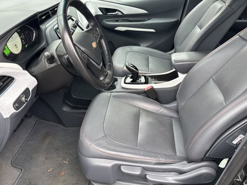 Used 2020 Chevrolet Bolt Premier w/ Infotainment Package image 9