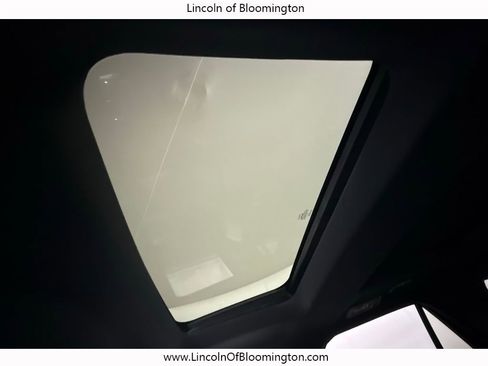 Used 2017 Ford Explorer Platinum image 81